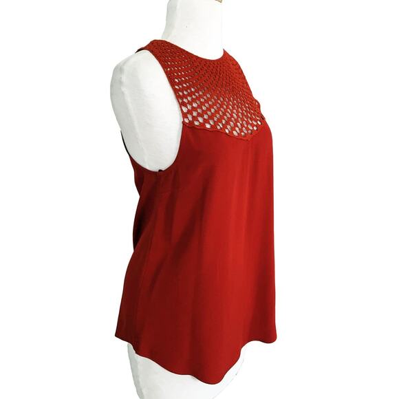 A.L.C Quinn Crochet Blouse Top Red Viscose Blend High Neck Sleeveless Sz 2 - Picture 3 of 6